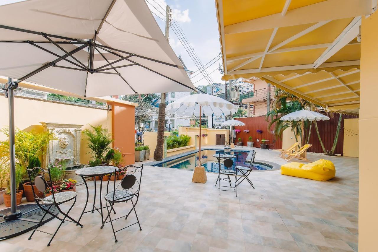 Bauman Ville Hotel Phuket Exterior foto