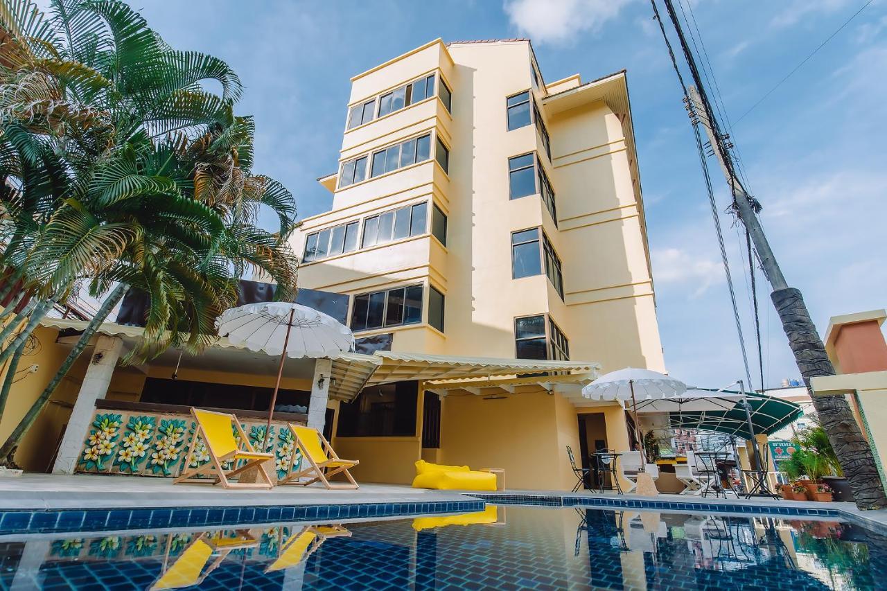 Bauman Ville Hotel Phuket Exterior foto