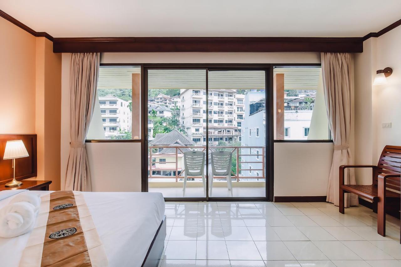 Bauman Ville Hotel Phuket Exterior foto